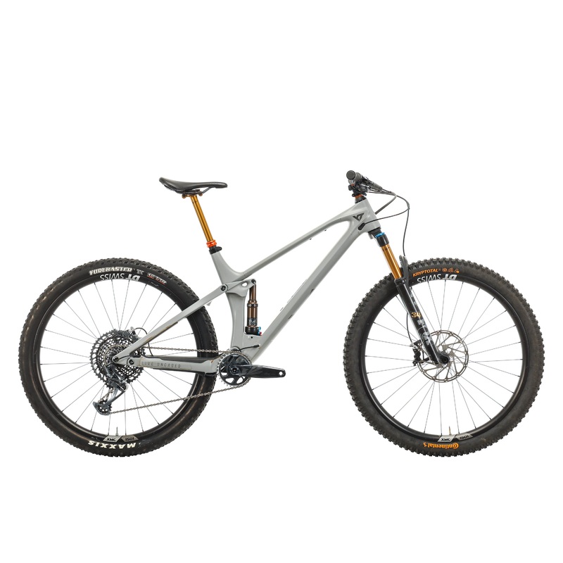 YT Izzo Mountain Bike – 2022, Large
