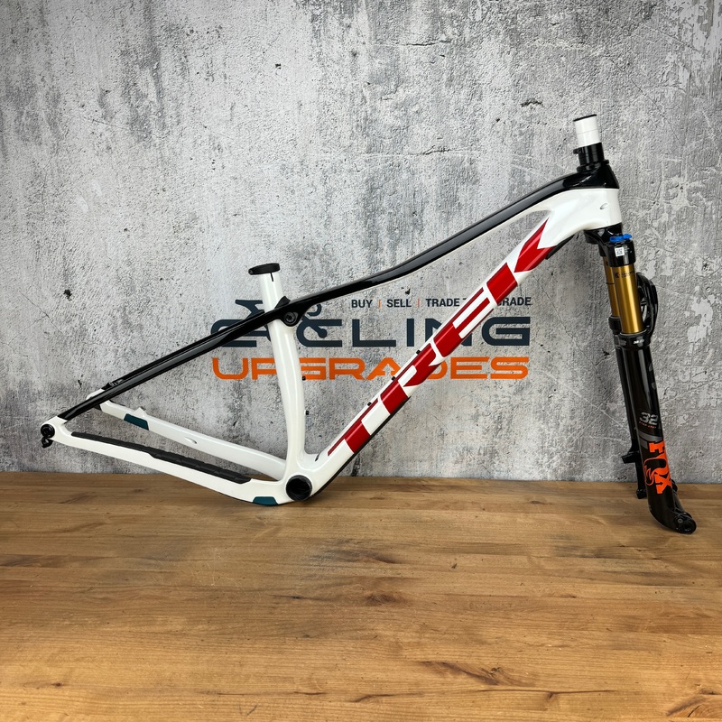 Low Mile! 2024 Trek Procaliber Gen 2 Small Carbon MTB Frameset 29″ Fox SC 32 UDH